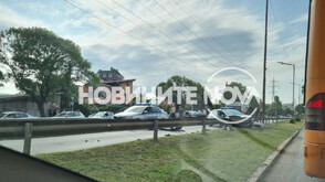 Кола се вряза в патрулка в София, пострадаха полицаи (ВИДЕО+СНИМКИ)